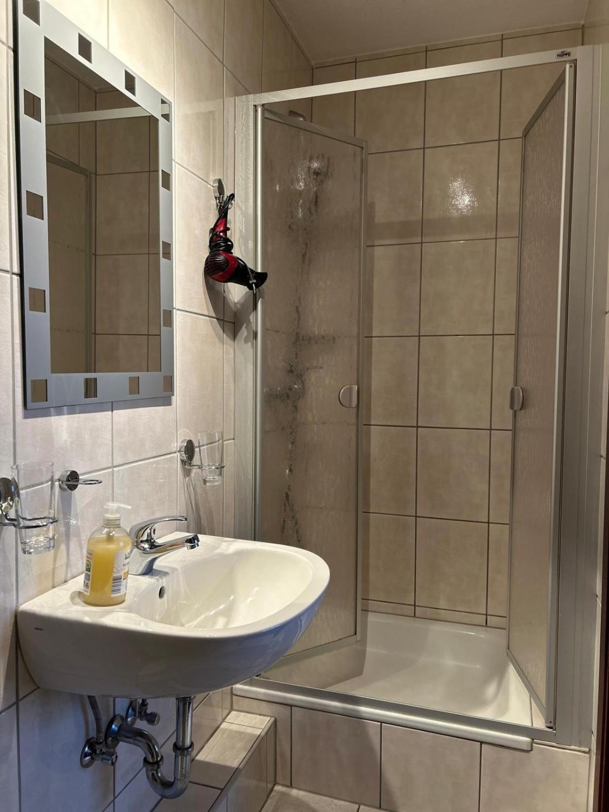 Danis Schlossschaenke Simmern Phòng bức ảnh